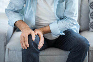 Ostéopathie et syndrome de compression du nerf saphène par Florian Gaubert, ostéopathe à Uchaud dans le Gard
